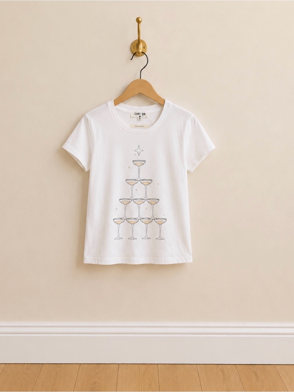 CHRLDR Cheerleader Champagne Tower Graphic Tee Medium